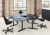 Skrivebord Call Center sort 185x110cm bruges i opstillinger med 3 arbejdspladser, sort 3 leddet hæve sænke stel